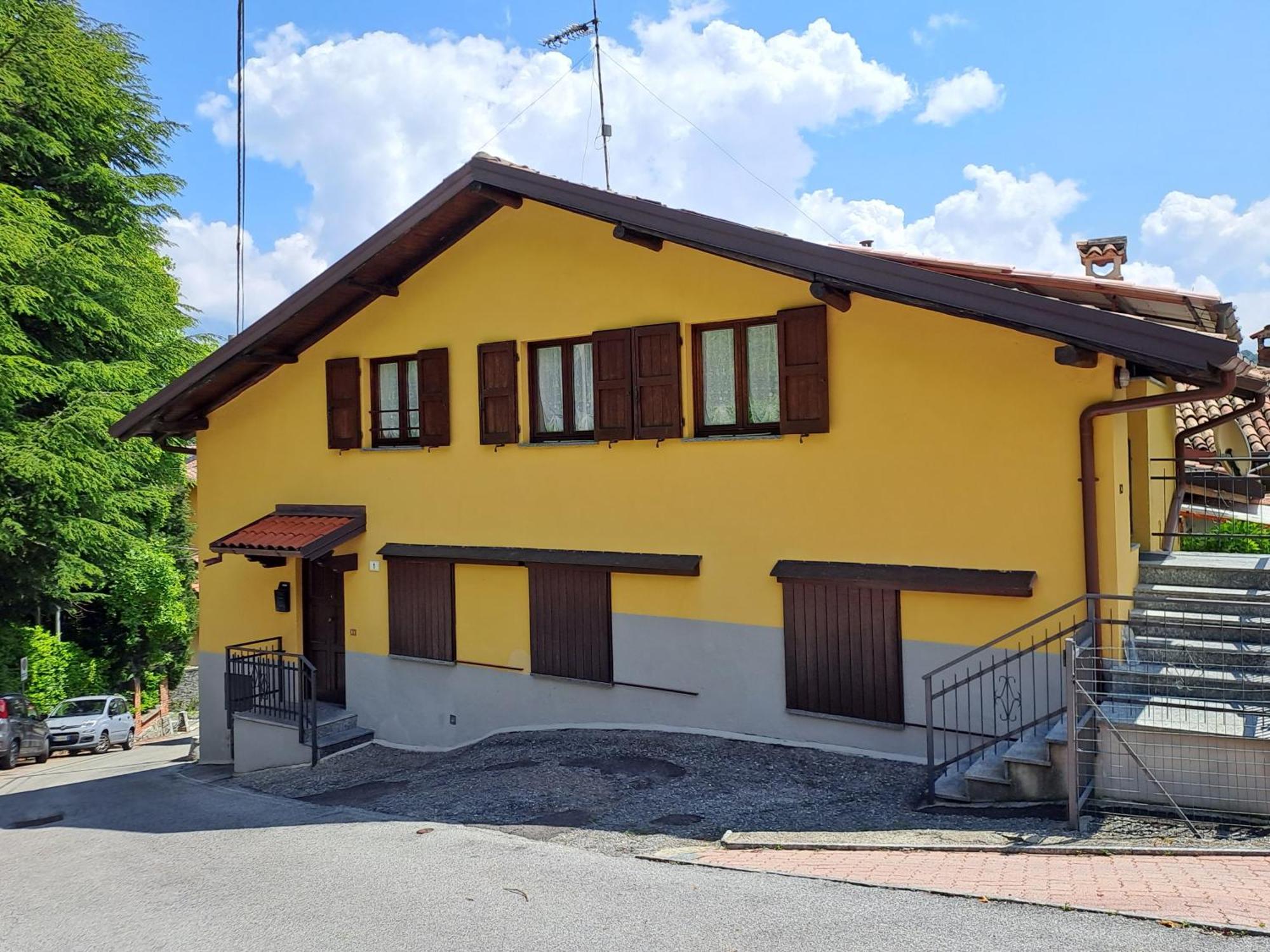 Mansardhouse Zona Bellagio Apartment Magreglio Exterior photo